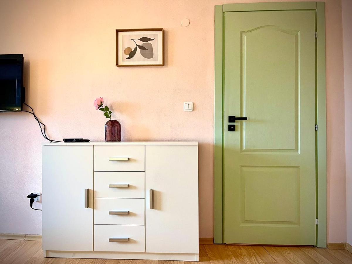The Green Guest House Of Veliko Tarnovo-Amazing View, Top Location Esterno foto