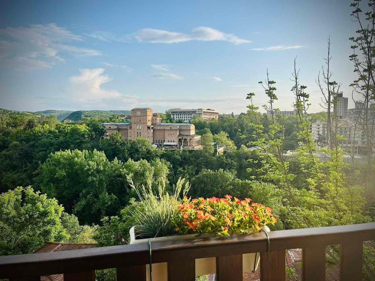 The Green Guest House Of Veliko Tarnovo-Amazing View, Top Location Esterno foto