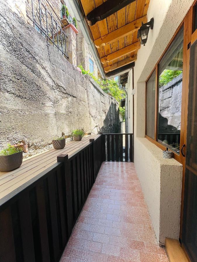 The Green Guest House Of Veliko Tarnovo-Amazing View, Top Location Esterno foto
